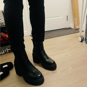 Black Women's Ankle Boots